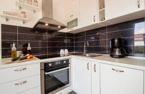 Hill Apartment with Private Pool - Foto 33