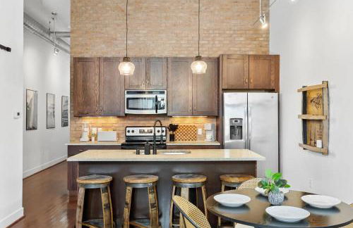 Urban Bourbon Escape - Downtown Louisville Getaway - Foto 29