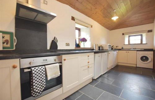 Panteurig Farmhouse - Photo 7