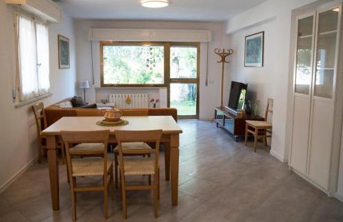 N228 - Numana, quadrilocale ristrutturato con giardino - Foto 1