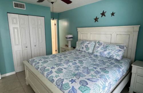 Beachfront Condo! Gulf View From All Rooms, Pool, Chairs Provided - Foto 13