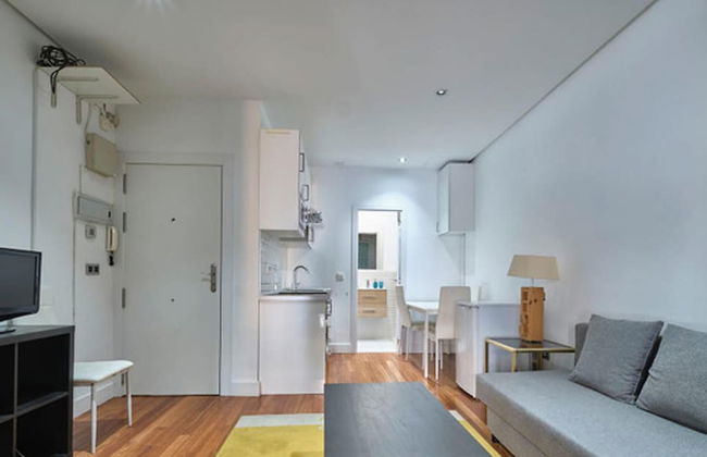 Madrid City Apartment - Photo 12