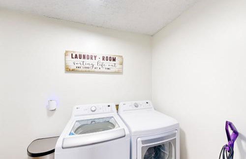 Dogs Welcome! Big Oak Hideaway Near Lake Martin - Foto 14