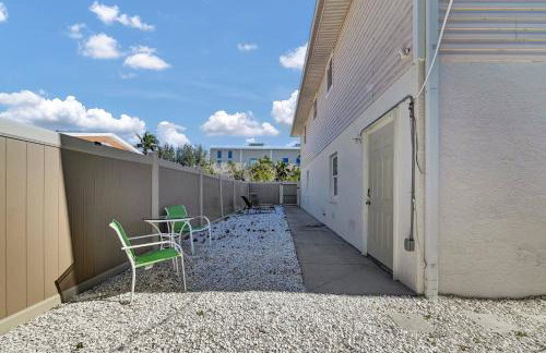 Full Duplex | Beach Supplies | Boat Trailer Space - Foto 37