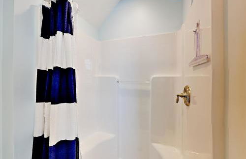 Whale Song - Photo 19