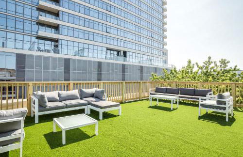 Beautifully Remodeled Second Floor Flat in River North with Private Rooftop - 2S - Foto 16