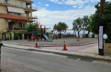 Seaside Apartment in Xilokastro - Thalassa Blue by Booking Kottas - Foto 32