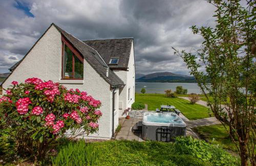 Seabank Lochside Farmhouse - Foto 1