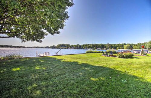 Benton Harbor Lake House with Dock and Fire Pit! - Foto 26
