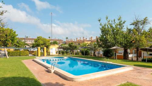 Pretty Bungalow With Private Garden - Foto 1