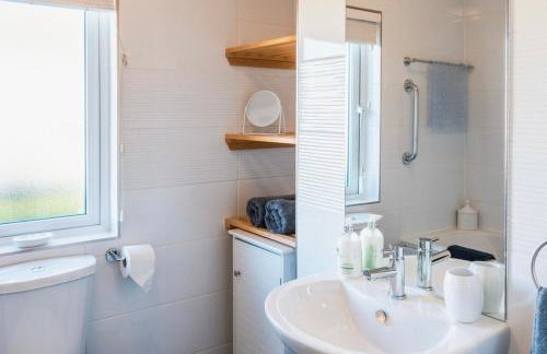 Luxury lodge - St Helens - Photo 12