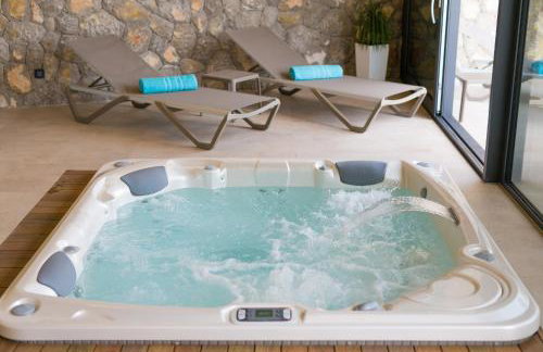 Luxury Jerini Estate - Photo 55