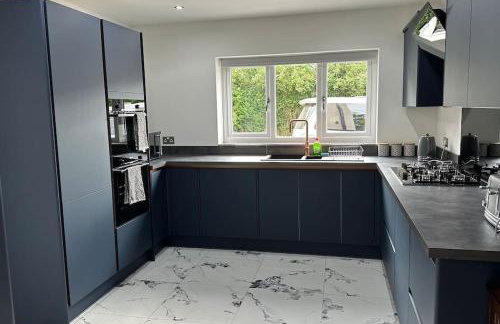 5-Bedroom Cottage in New Waltham, Grimsby - Photo 15