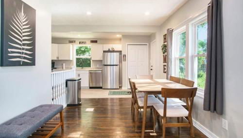 Gorgeous Notre Dame Get Away Comfy Beds WiFi Coffee Games - Foto 5