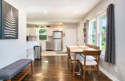 Gorgeous Notre Dame Get Away Comfy Beds WiFi Coffee Games - Foto 5