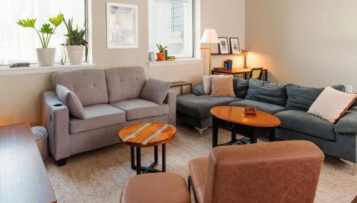 Downtown Luxe 2BR Loft Apt - Sleeps 6-7 - Walkable - Foto 4