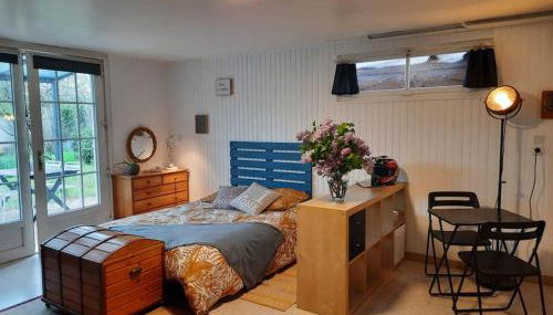 Studio de charme pour séjour tranquille à deux - Groupama Stadium - LDLC Aréna - Fiducial Astéria - Eurexpo - Aéroport St Exupéry - Base nautique du Grand Large - Foto 2