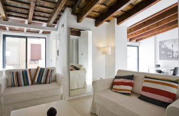 Apartamentos Hiedra y Tapinería Mercado Central - Photo 37