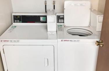 Cheerful & Relaxing 5 Location Pool Parking - Foto 12