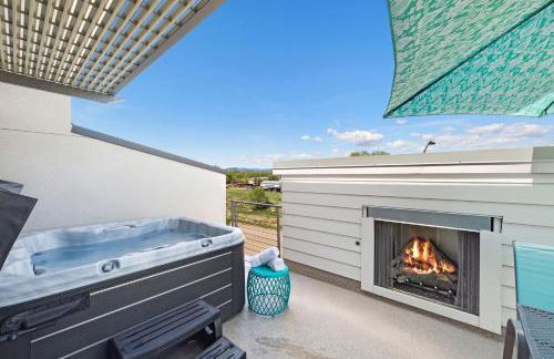 Elegant Townhome Near Old Town, Breweries and River! - Foto 72