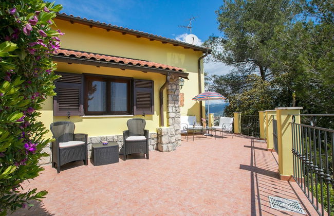 Villa Monte Enrico - Pool And Whirlpool - Foto 13