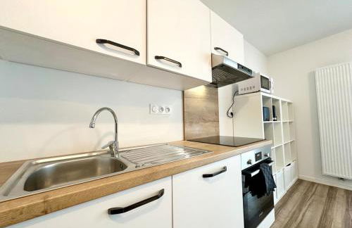 L'Émeraude - Proche Hôpital - Parking - Clim - Fibre - Terrasse - Foto 6