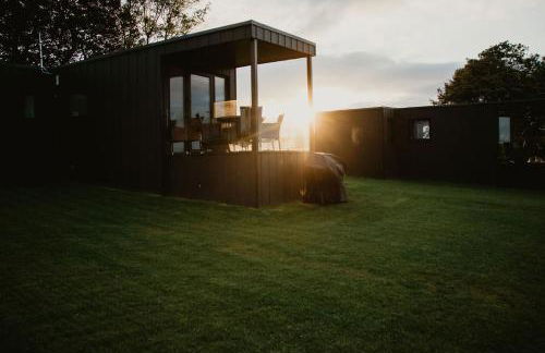 Luxury 1 bedroom Glamping Cabin with Hot Tub & BBQ - Foto 1