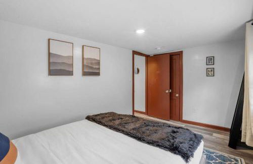 Renovated 6BR 2BA AC home and Game Room - Foto 21