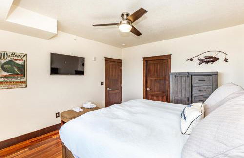 Starboard Point: Stunning Luxury Condo in the heart of DL! - Foto 18