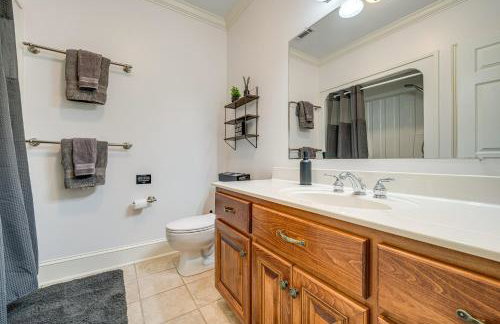 Beautiful Lake Sinclair Retreat with Dock and Deck! - Foto 34