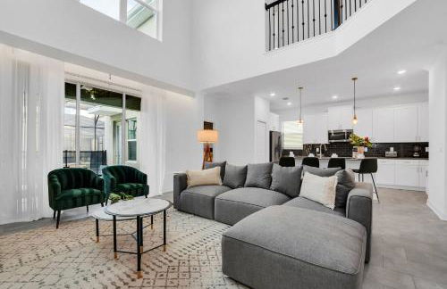 5BR Family Haven Near Disney with Private Pool - Foto 28