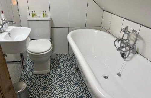 The End House at The Old Farmhouse - Photo 14