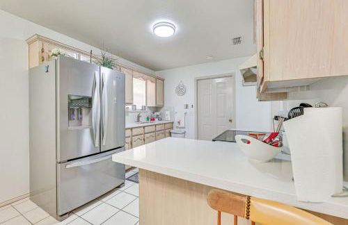 Pet-Friendly San Juan Home with Private Yard and Grill - Foto 13