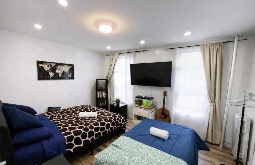 Next to Manhattan 2 Bedrooms Apartment - Subway 20 steps, Manhattan 1 Stop - Foto 13