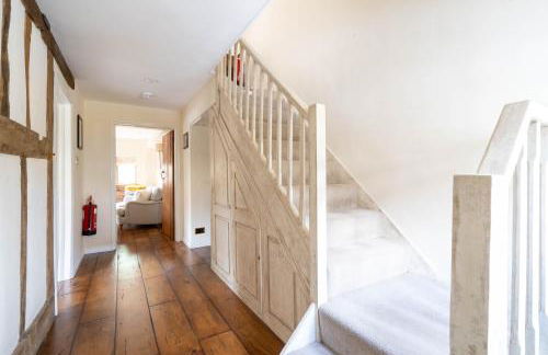 Cotswold Thatched Cottage - Photo 65