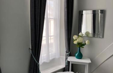 Assembly View - two bedroomed apartment with parking permit in Ludlow Town Centre - Photo 12