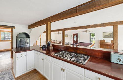 5-Acre Retreat Private Pool Outdoor Bar Fishing Pond & Game Room - Foto 32