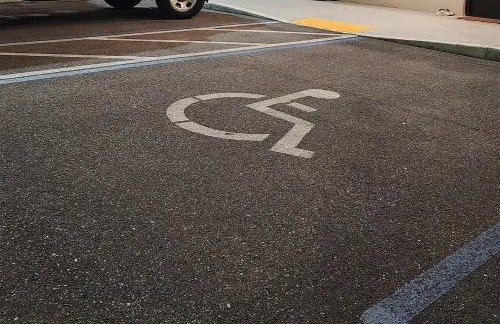 Lux property great for 1 to 8 Guests-family trip ,5Beds 2Rooms Staycation with Gym and EV, proximity to Downtown and Beaches - Foto 74