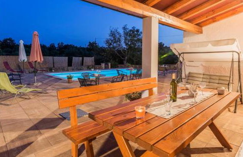 Two-Bedroom Holiday Home In Svetvincenat - Foto 11