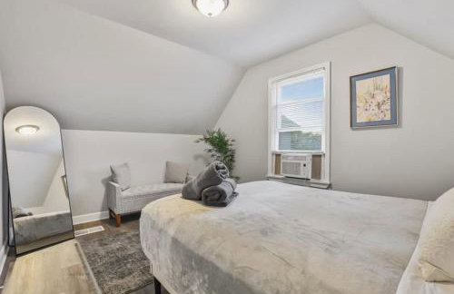 Cozy Chic 4BD 2BA Home in St Charles - Foto 28