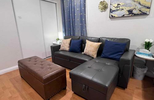 NEW! 2-Bedroom Fontana Guest House close to Kaiser Permanente - Photo 2