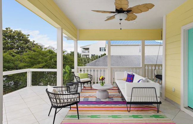 Luxe Villa Near Beach, Pool + Hottub, Chef's Kitchen Woodward Way by Avantstay - Foto 25