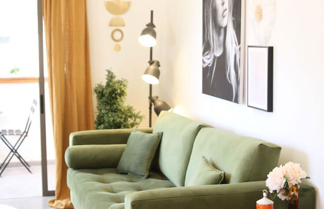 Design & Balcony in City Center by FeelHome - Foto 23