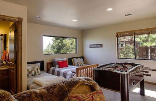 Torreon Family Cabin, Large Decks & Open Floorplan - Photo 9