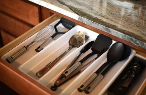 HostWise Stays - The Washington at Chatham - Free Parking, Great Views, Across from PPG Arena - Foto 23