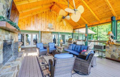 Hiawassee Home with Fire Pit and Furnished Deck! - Foto 29