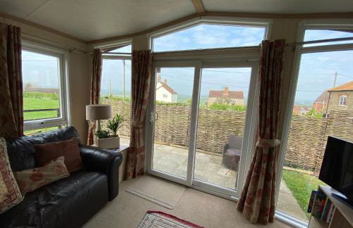 Rew Farm Country and Equestrian Accommodation - Sunset Lodge - Photo 5