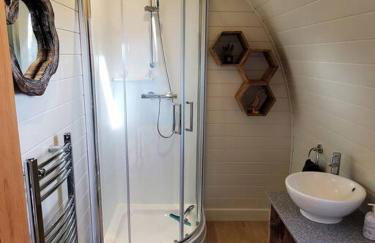 Riding Gate Lodge - Photo 11