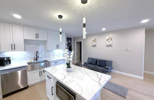 Exotic Homes Gillespie Dr by SD stay - Foto 42