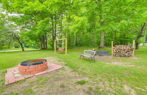 Visit Fife Lake and Traverse Bay! Farmhouse Hideaway - Foto 25